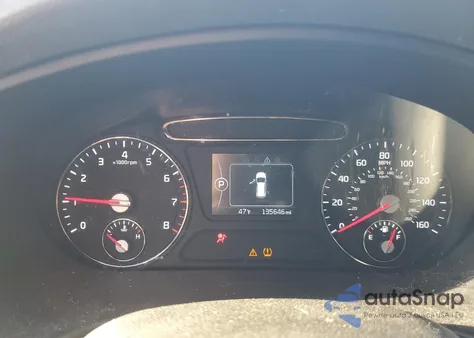 2016 Kia Sorento Ex z USA, uszkodzony, nr VIN 5XYPHDA1XGG049460